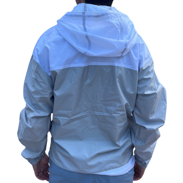 WHITE & GRAY COLUMBIA WINDBREAKER