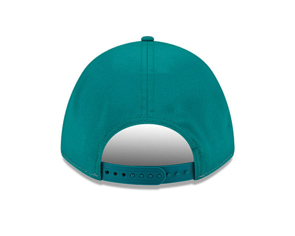GRADIENT SNAPBACK