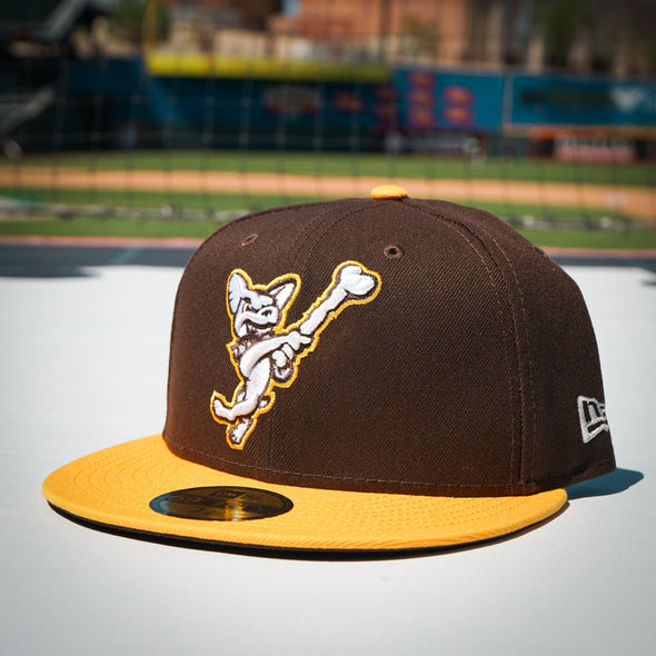 CHIHUAHAUS BROWN SWINGING DOG 5950 NEW ERA FITTED HAT