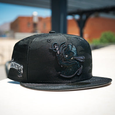 CHIHUAHUAS BOOTMAKER CAMO 5950 FITTED HAT- NEW ERA