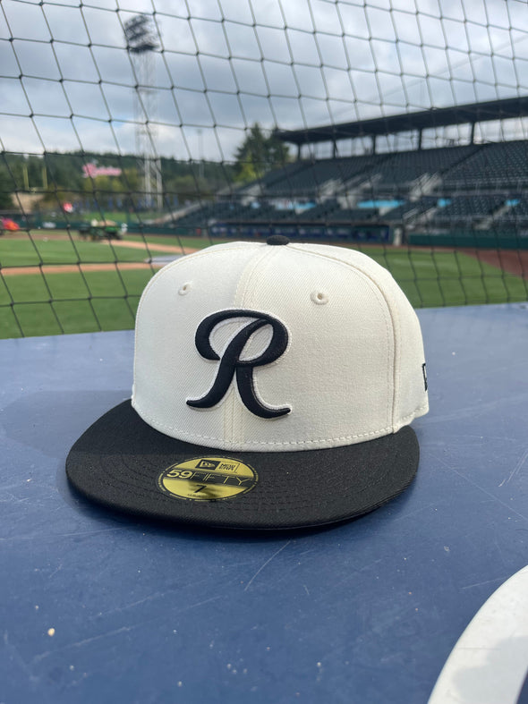 Tacoma Rainiers New Era 59Fifty Chrome Black R Cap