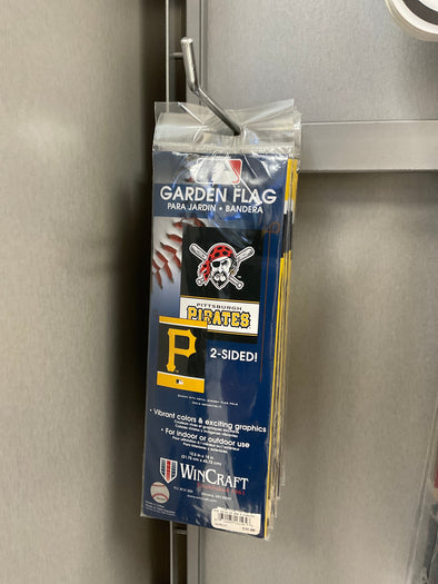 Pirates Yard Flag